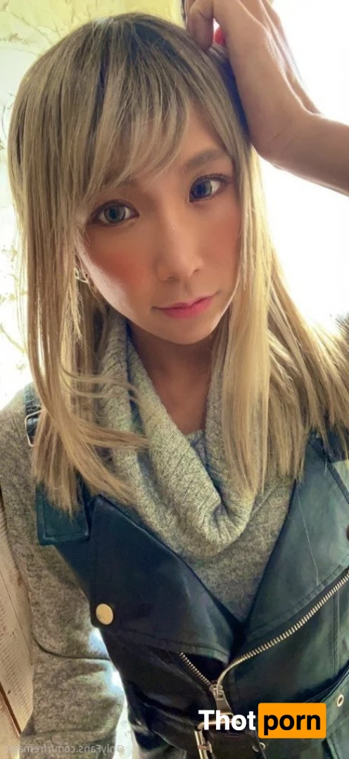 Riel@crossdresser 5290237