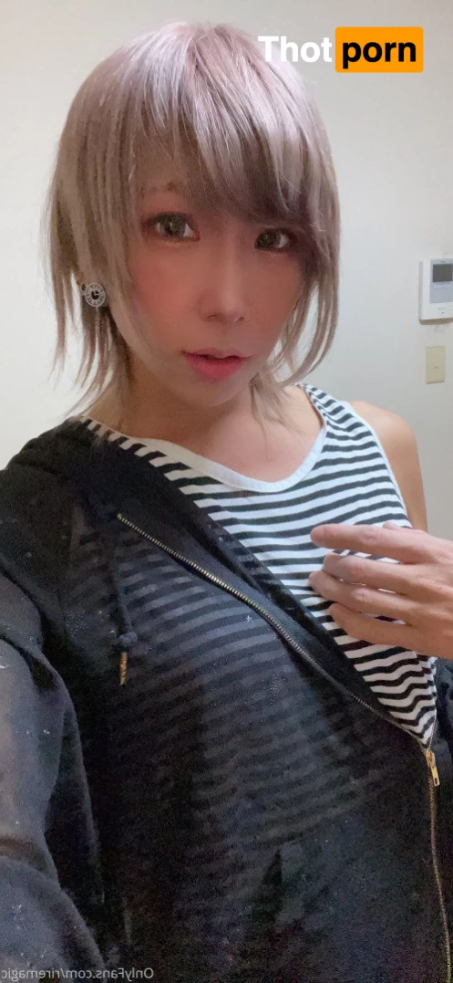 Riel@crossdresser 5290417