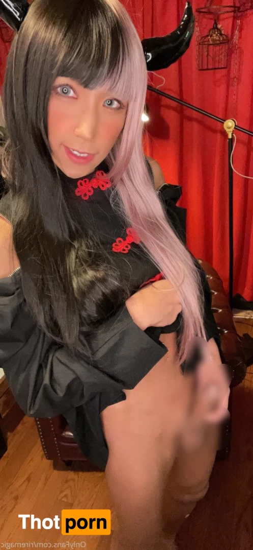 Riel@crossdresser 5290425