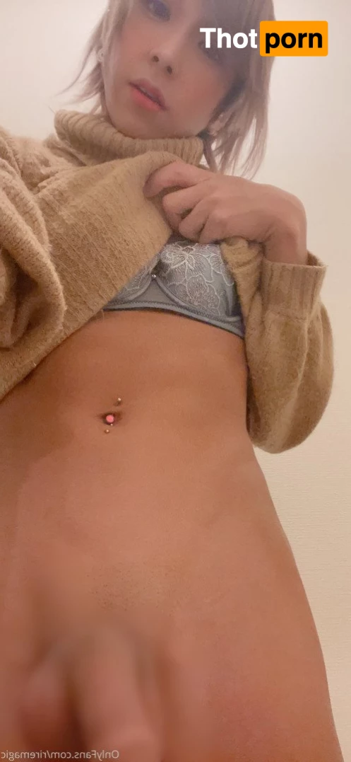 Riel@crossdresser 5290507