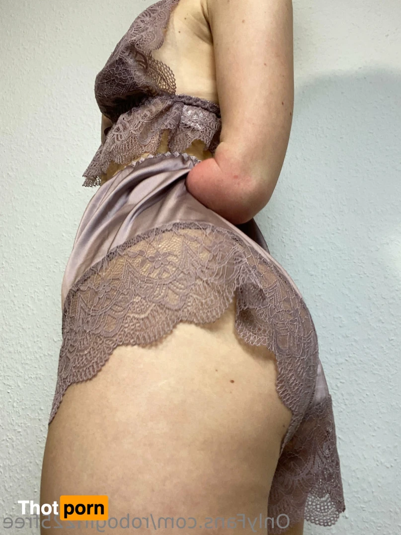 robogirl225free 12487435