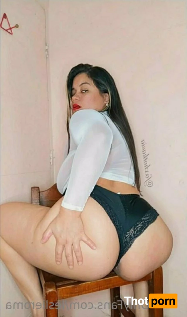 Leslie Roma 🦋 15751075