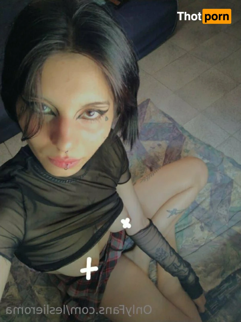 Leslie Roma 🦋 15751240