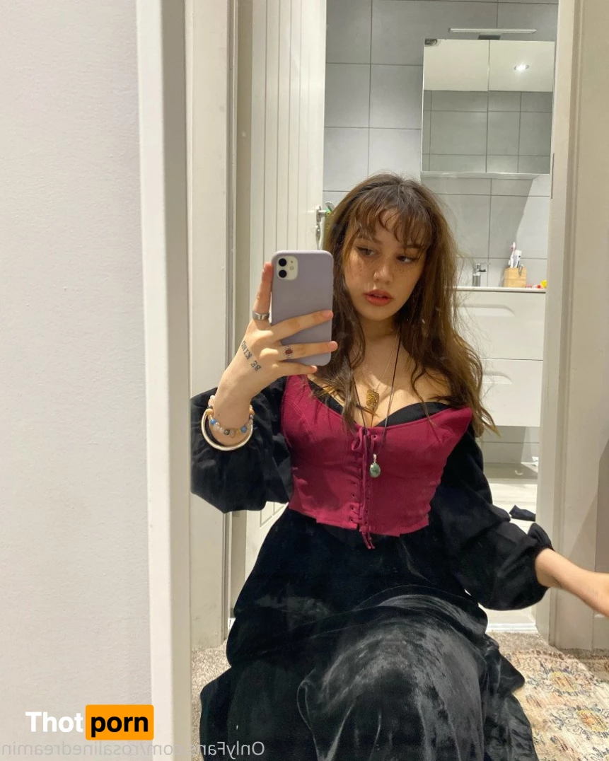 rosalinedreamin 5027579