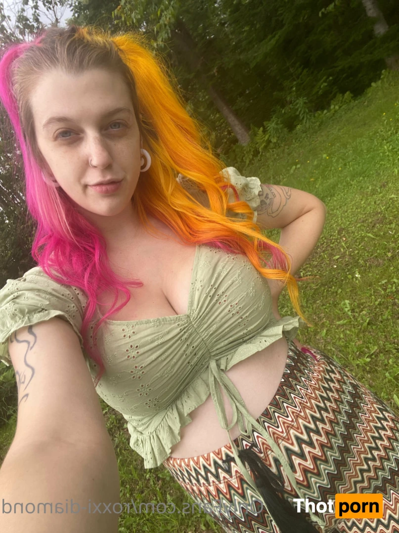 Roxxi Diamond 💎 15748432