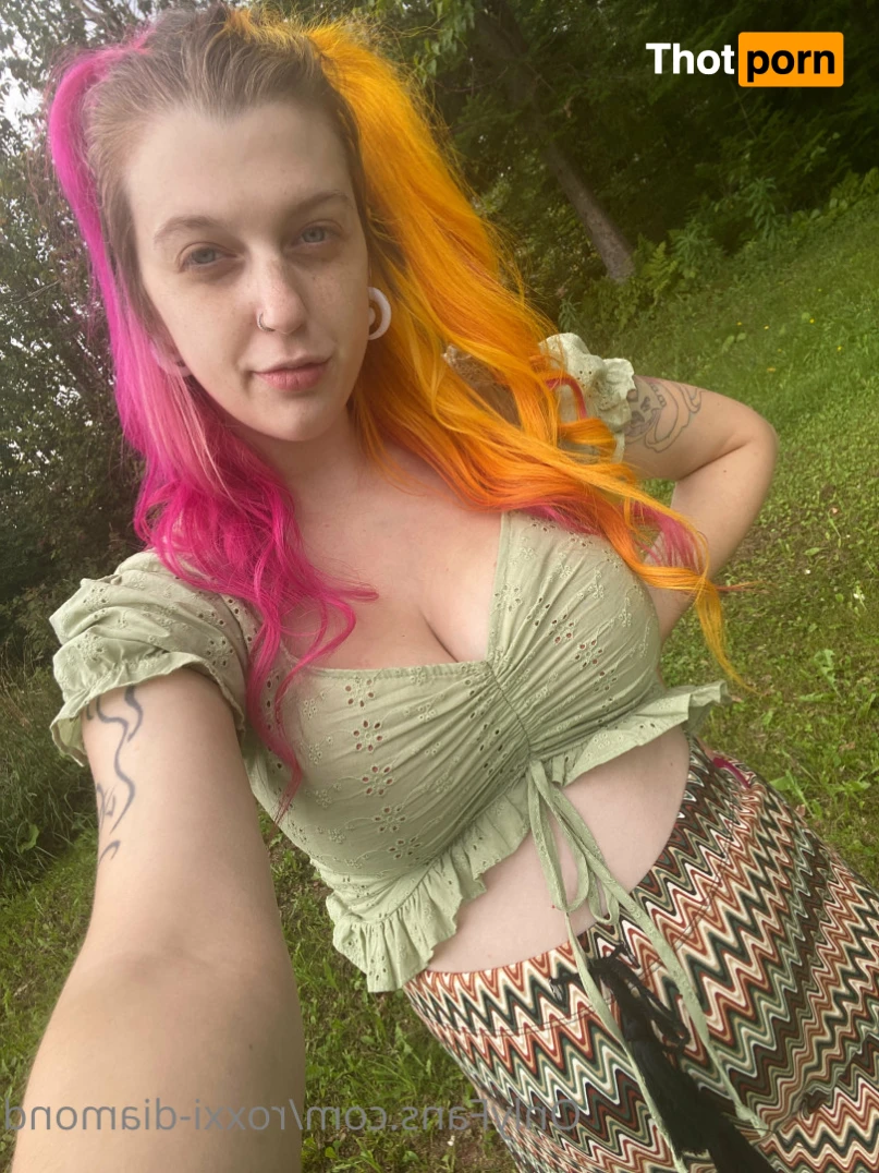 Roxxi Diamond 💎 15748530