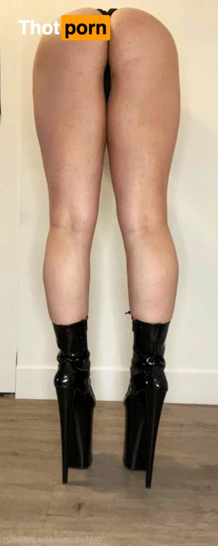 Rubber Goddess 5052069