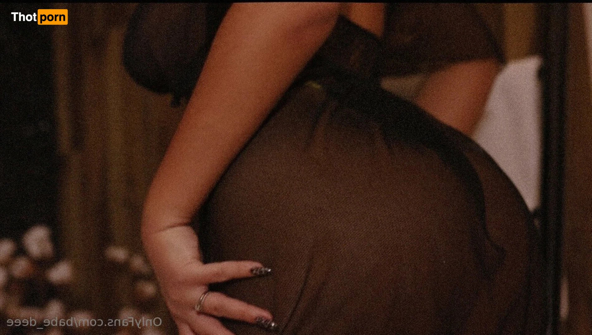 DM me babe 🍓 15738019