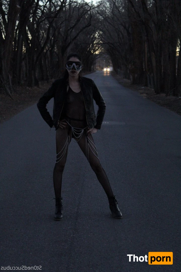 Sienna Salem 5016305