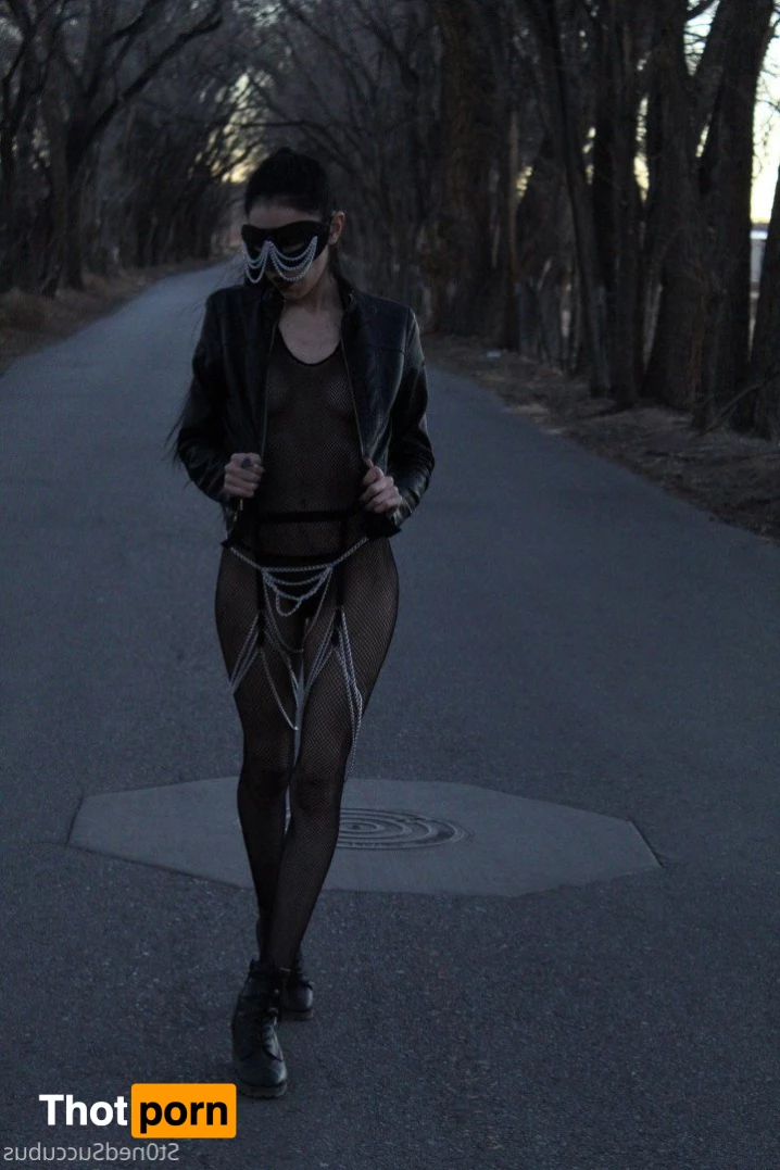 Sienna Salem 5016525