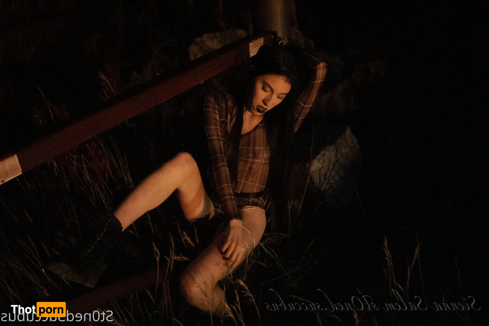 Sienna Salem 5016622