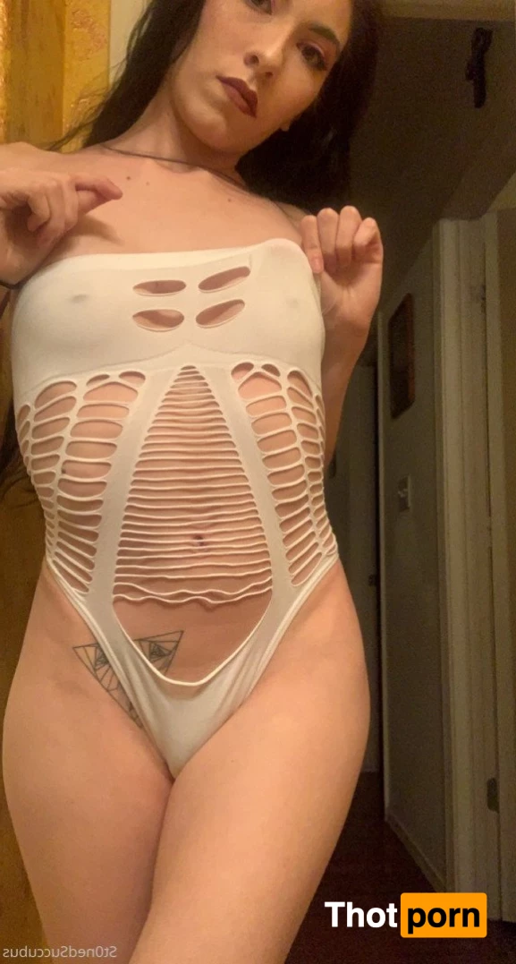 Sienna Salem 5016628