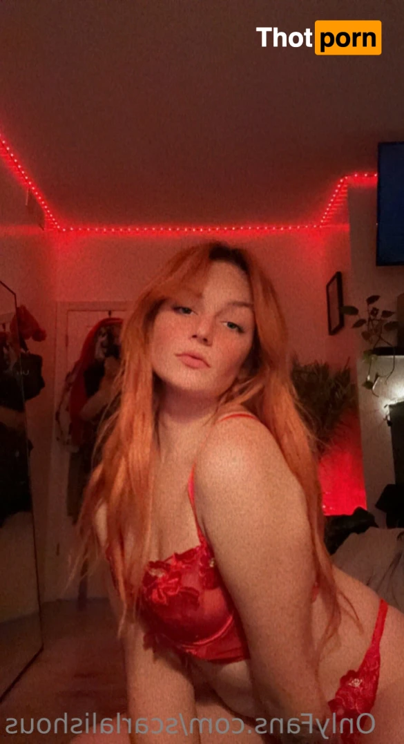 Scarlette Rose 12486614