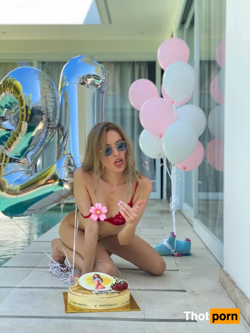 LILY SHAMS 🍑 5102027