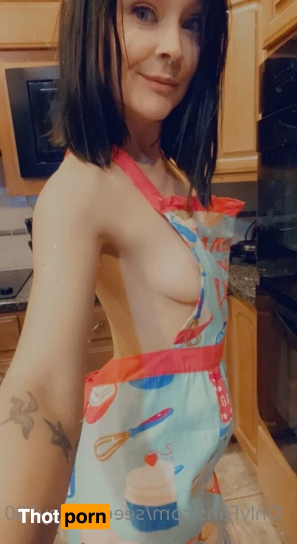 Ellie • Free • 5266596