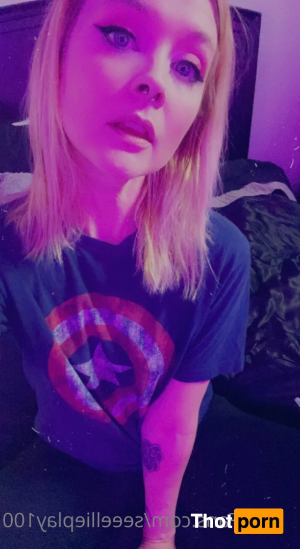 Ellie • Free • 5266609