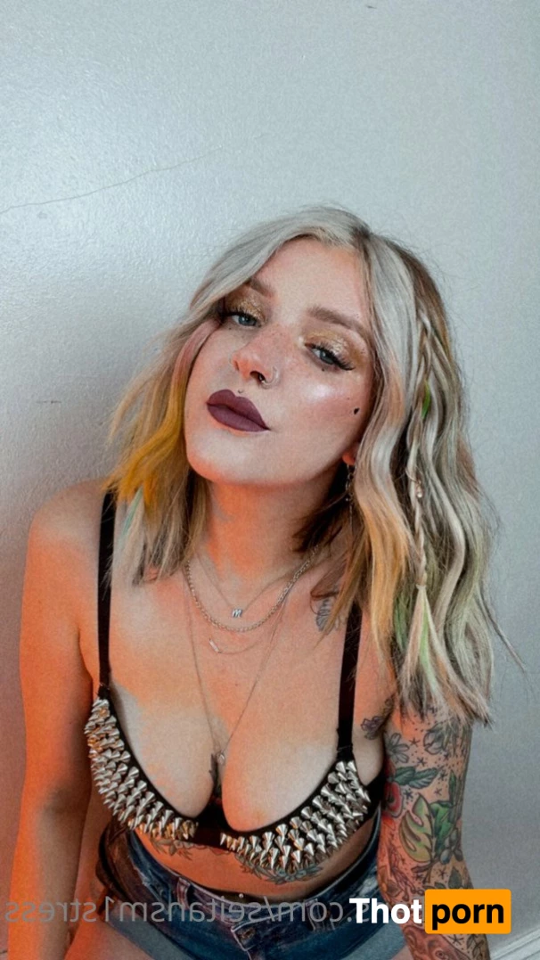 Brooke’s world 5039259