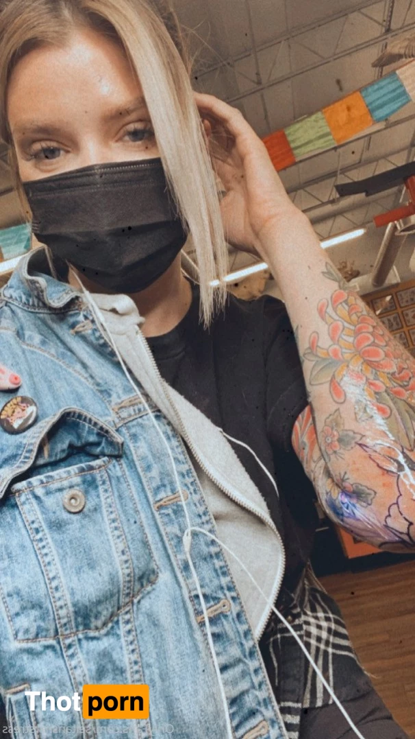 Brooke’s world 5039296