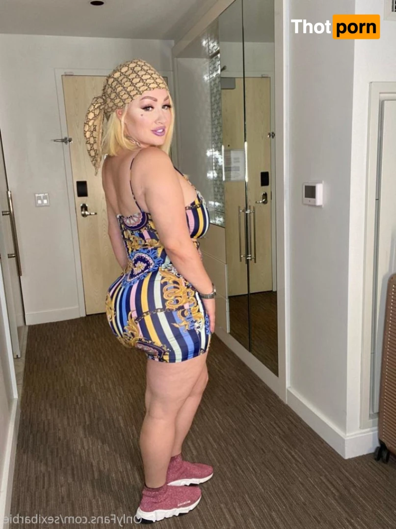 Everyone Loves Tanya 13459205