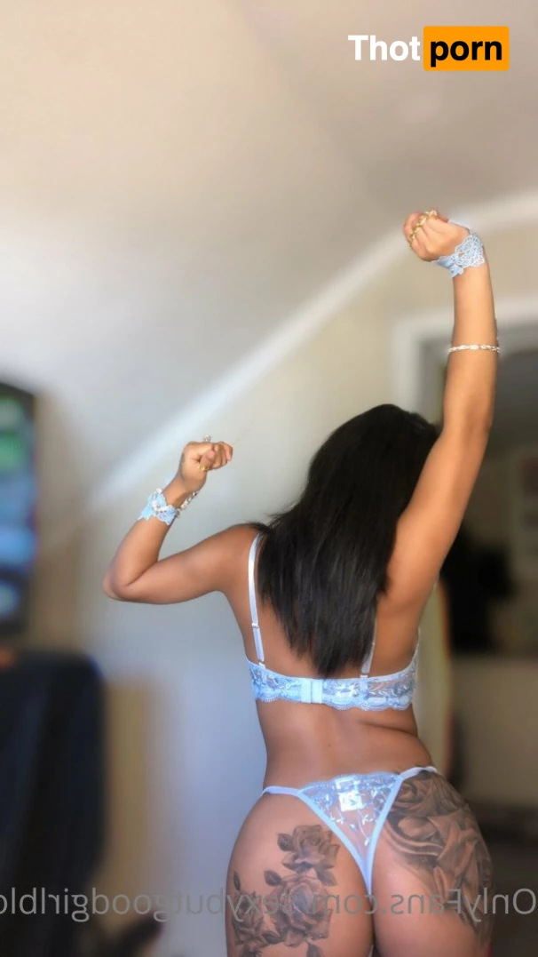 sexybutgoodgirlblogg 5033229