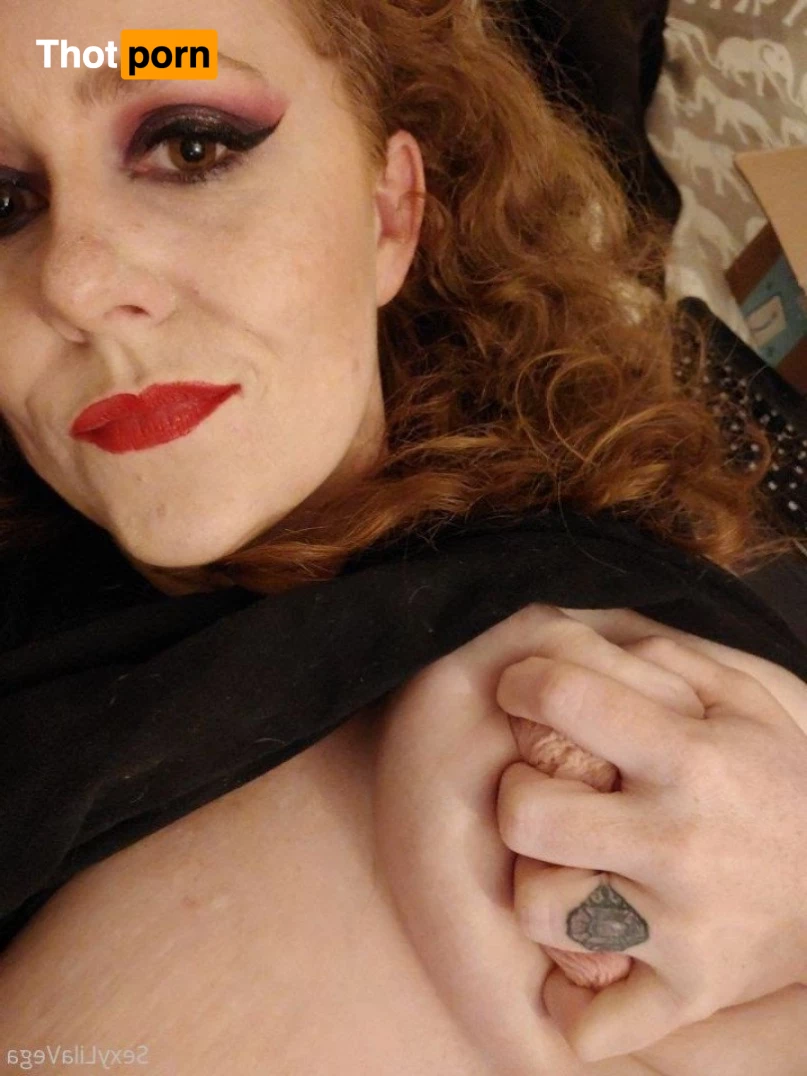 SexyLilaVega 5038400