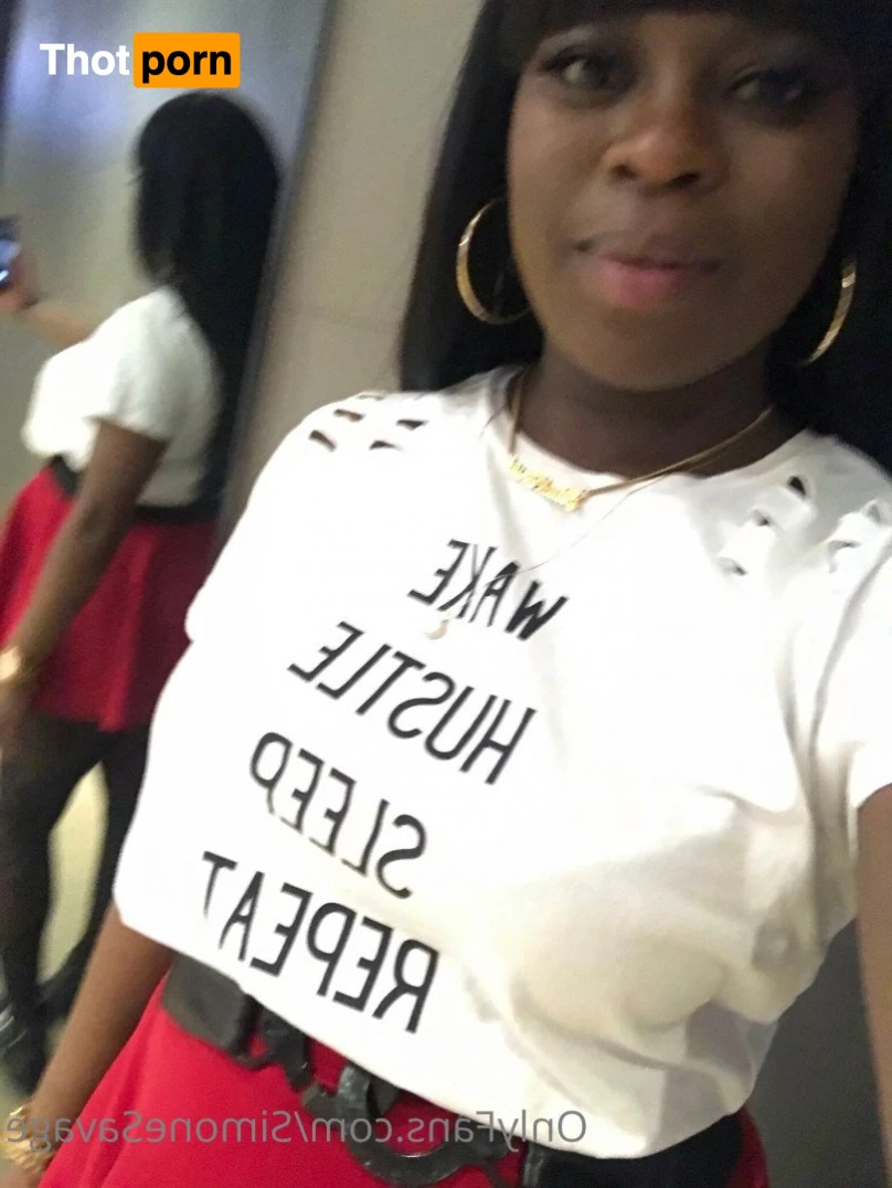 Simone Savage 5025032