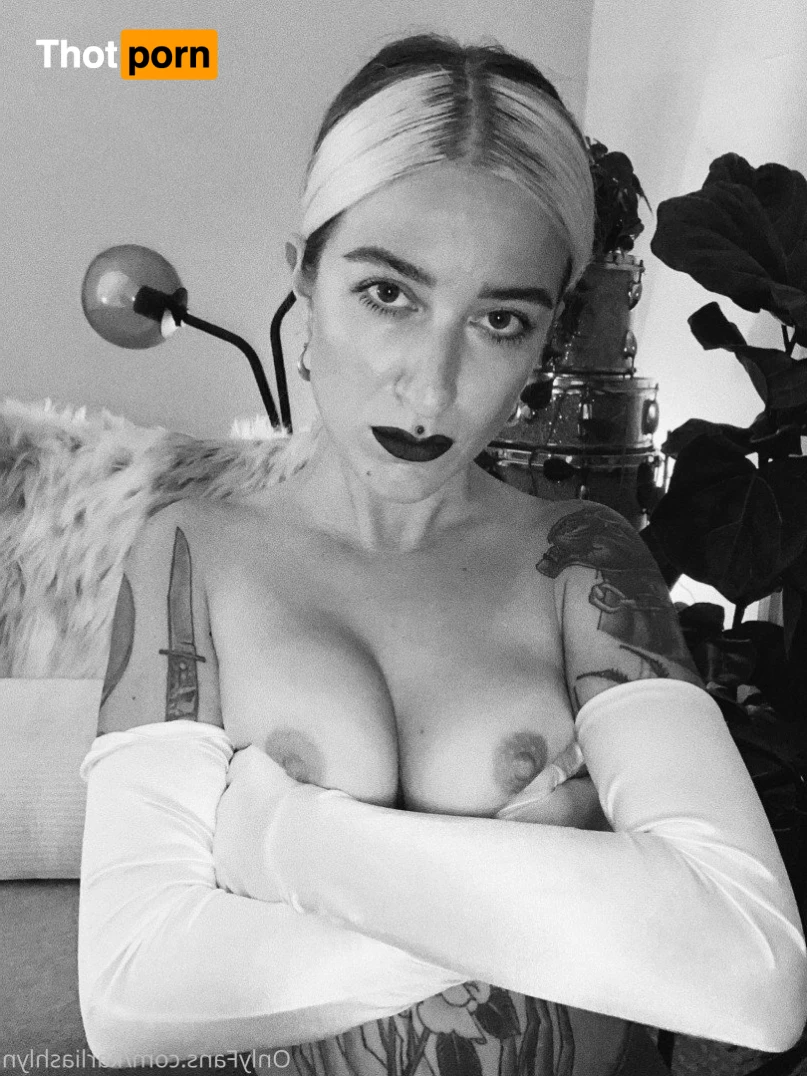 venustheharpy 4971939