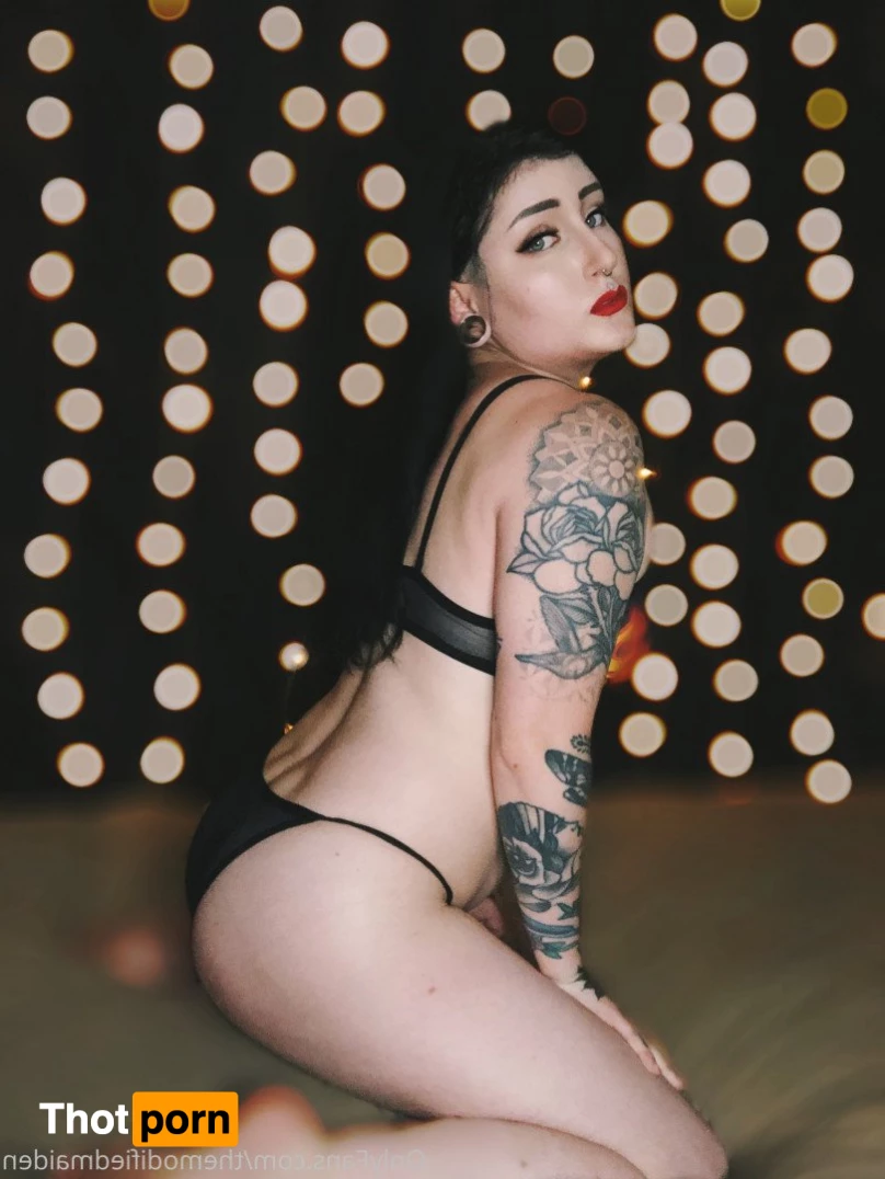 sinisterlilith 5030677