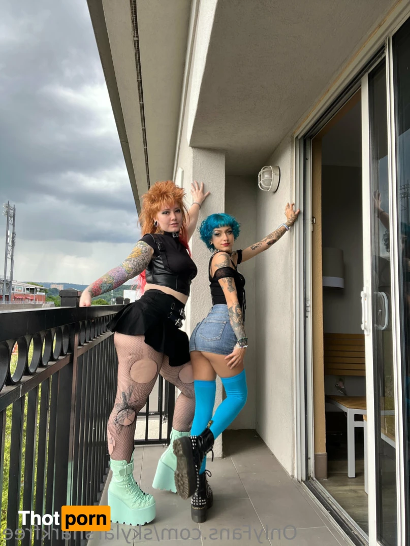 SkylarSharkFREE 15583816