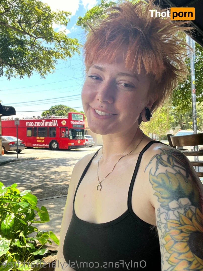 SkylarSharkFREE 15583863