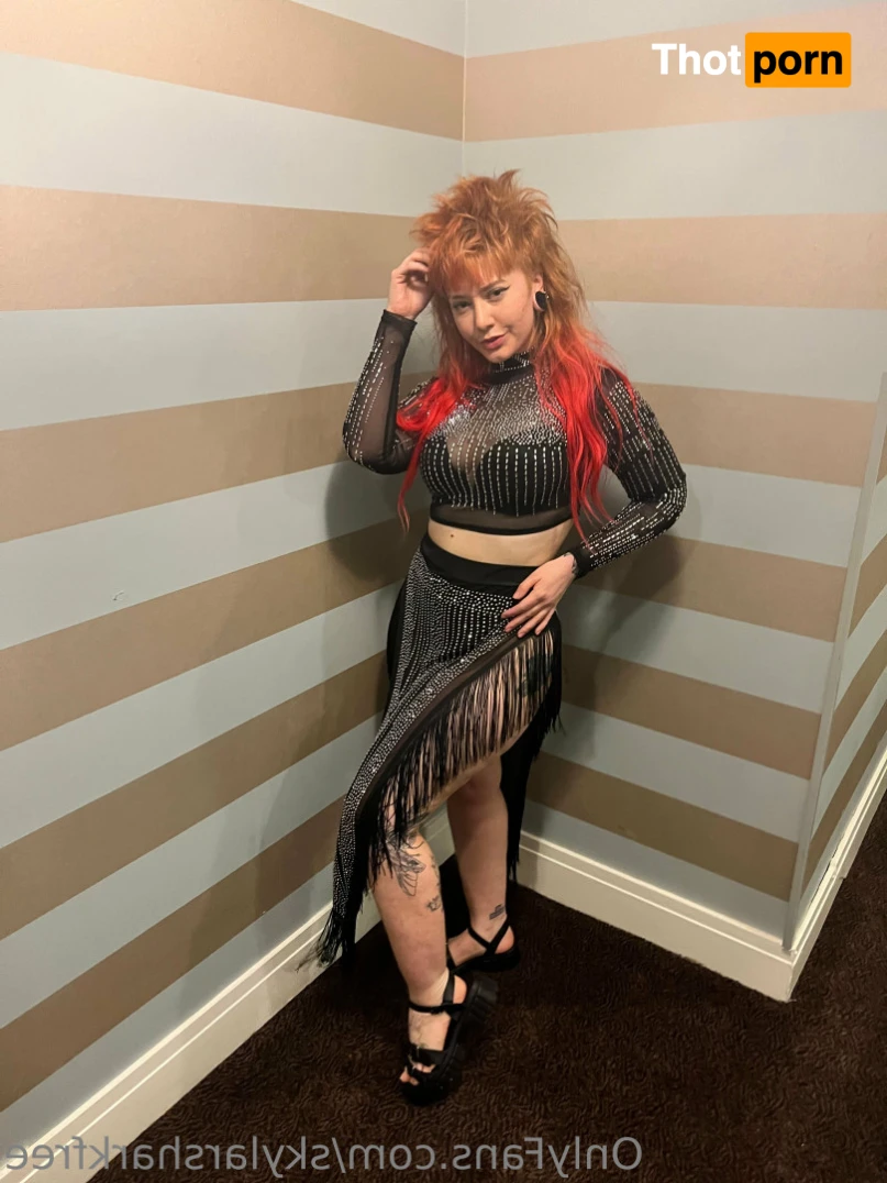 SkylarSharkFREE 15584096