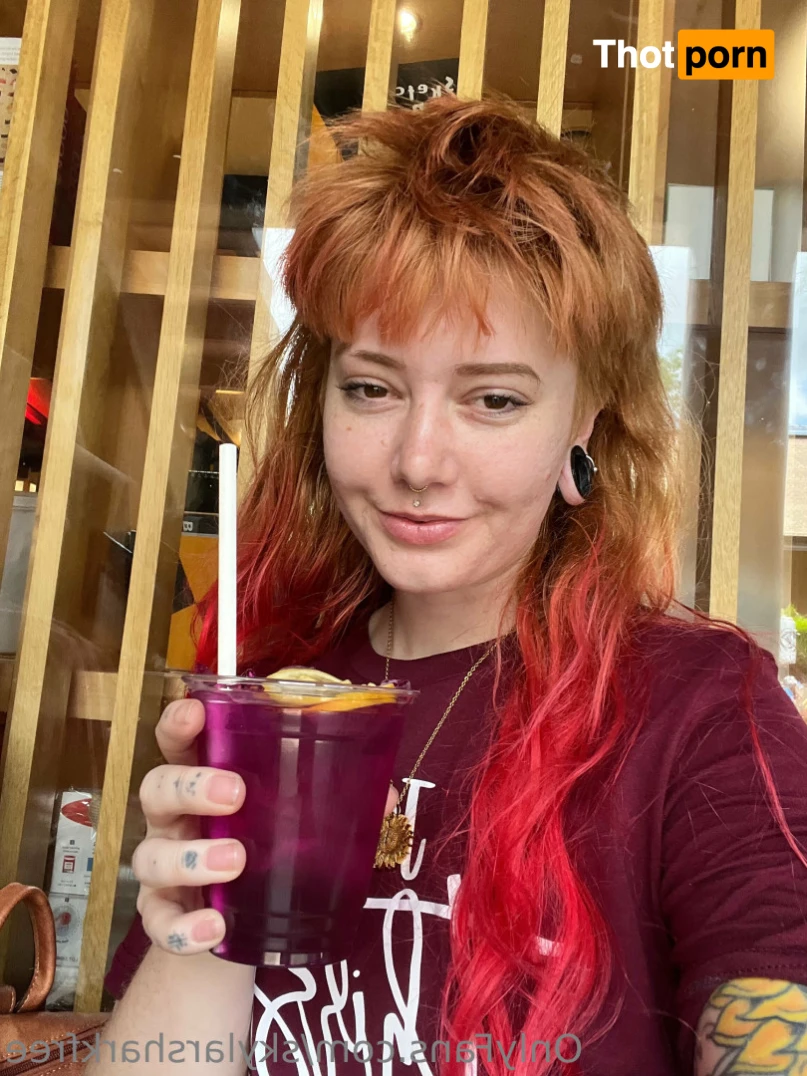 SkylarSharkFREE 15584270