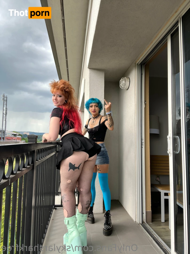 SkylarSharkFREE 15584302