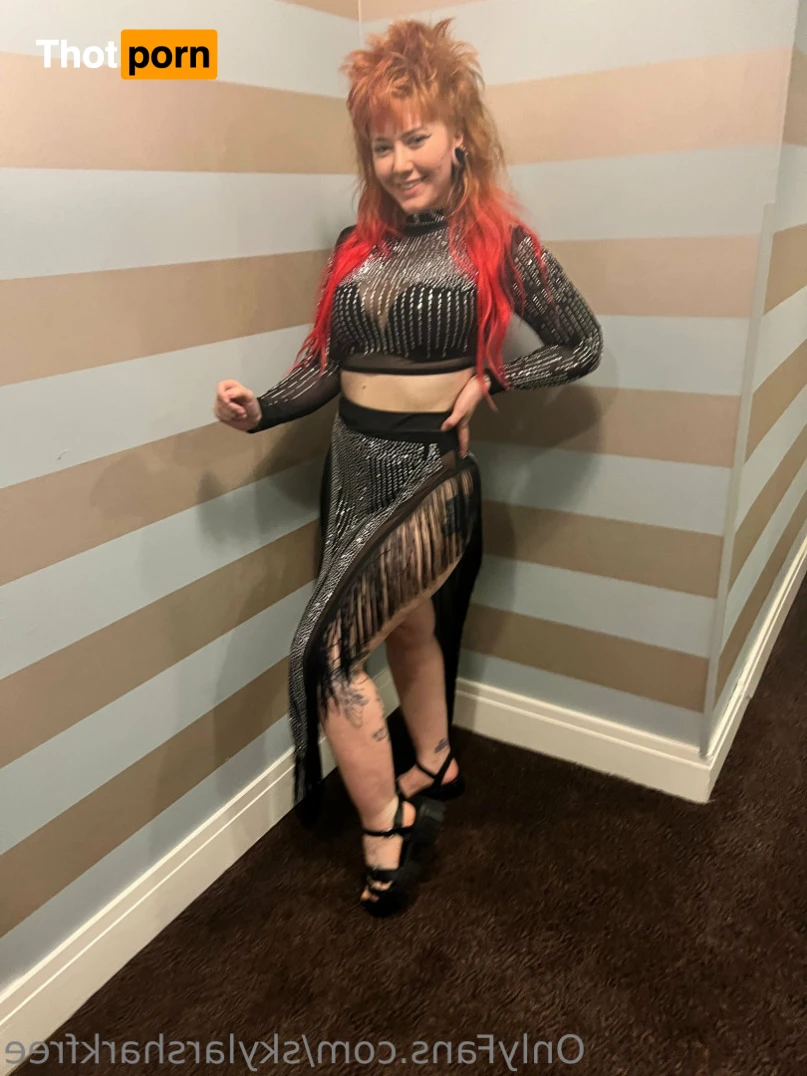 SkylarSharkFREE 15584327