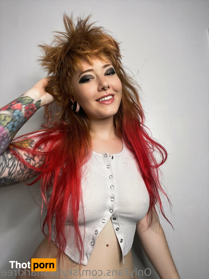 SkylarSharkFREE 15584530