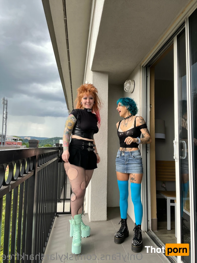 SkylarSharkFREE 15584609