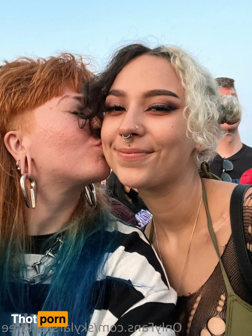 SkylarSharkFREE 15584795