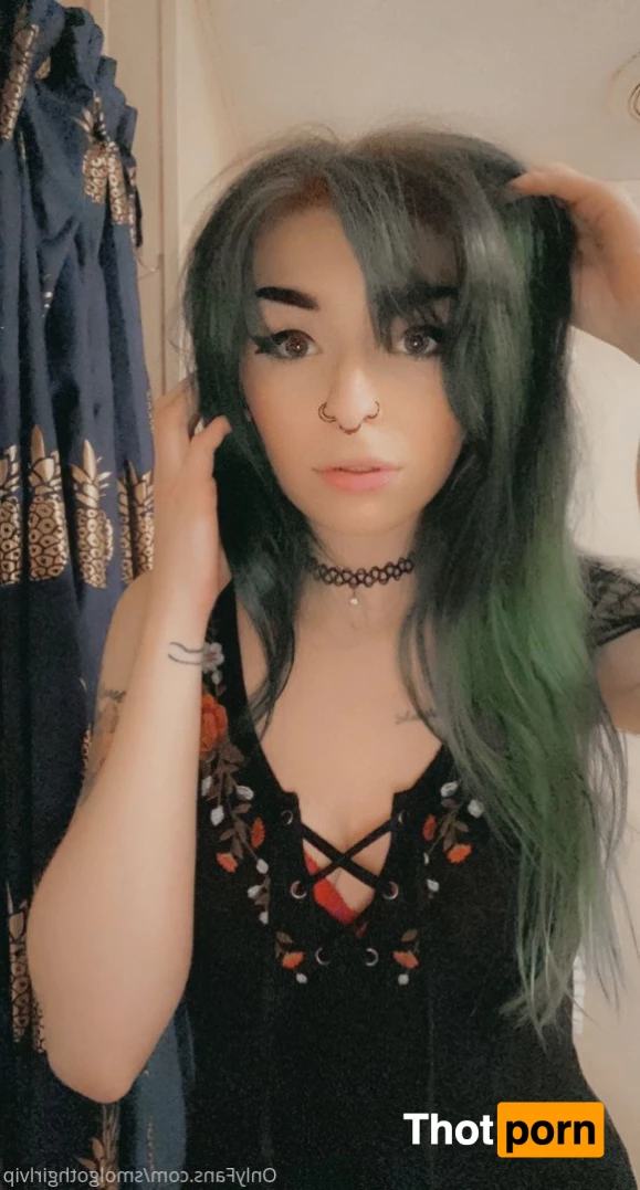 smolgothgirlvip 5017750