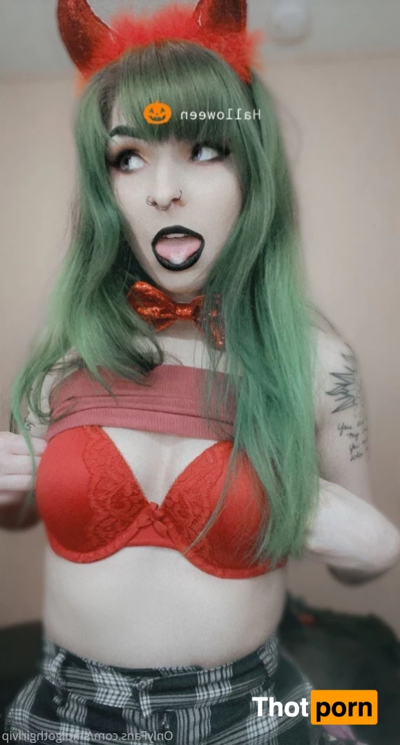 smolgothgirlvip 5018080