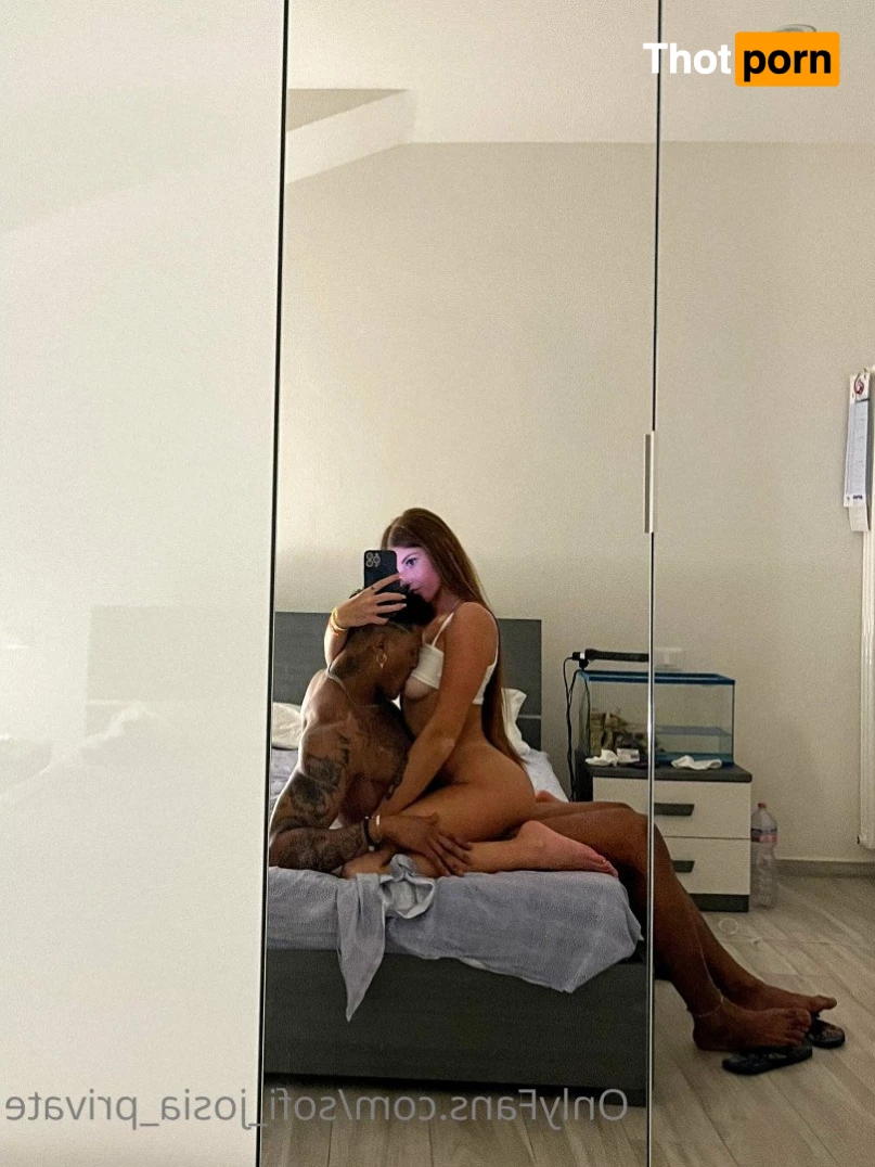 Sofi and Josia 4960667