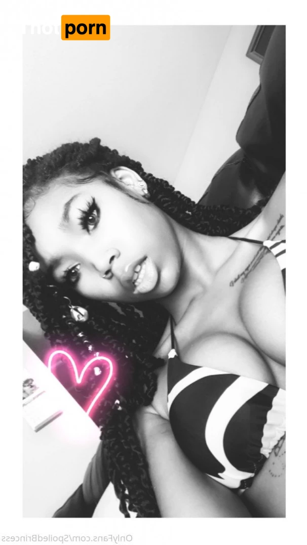 TWERK PLAYH♡USE by ᥫ᭡rincess 4930688