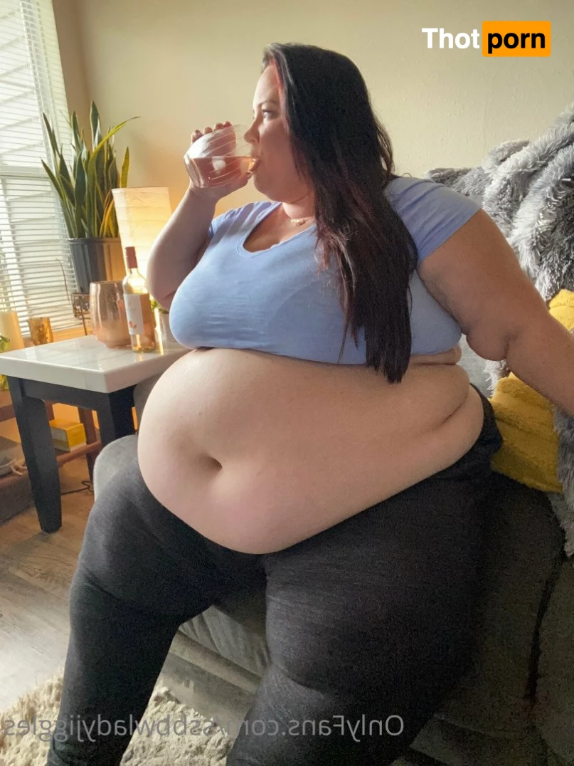 SSBBWLadyJiggles 4929327