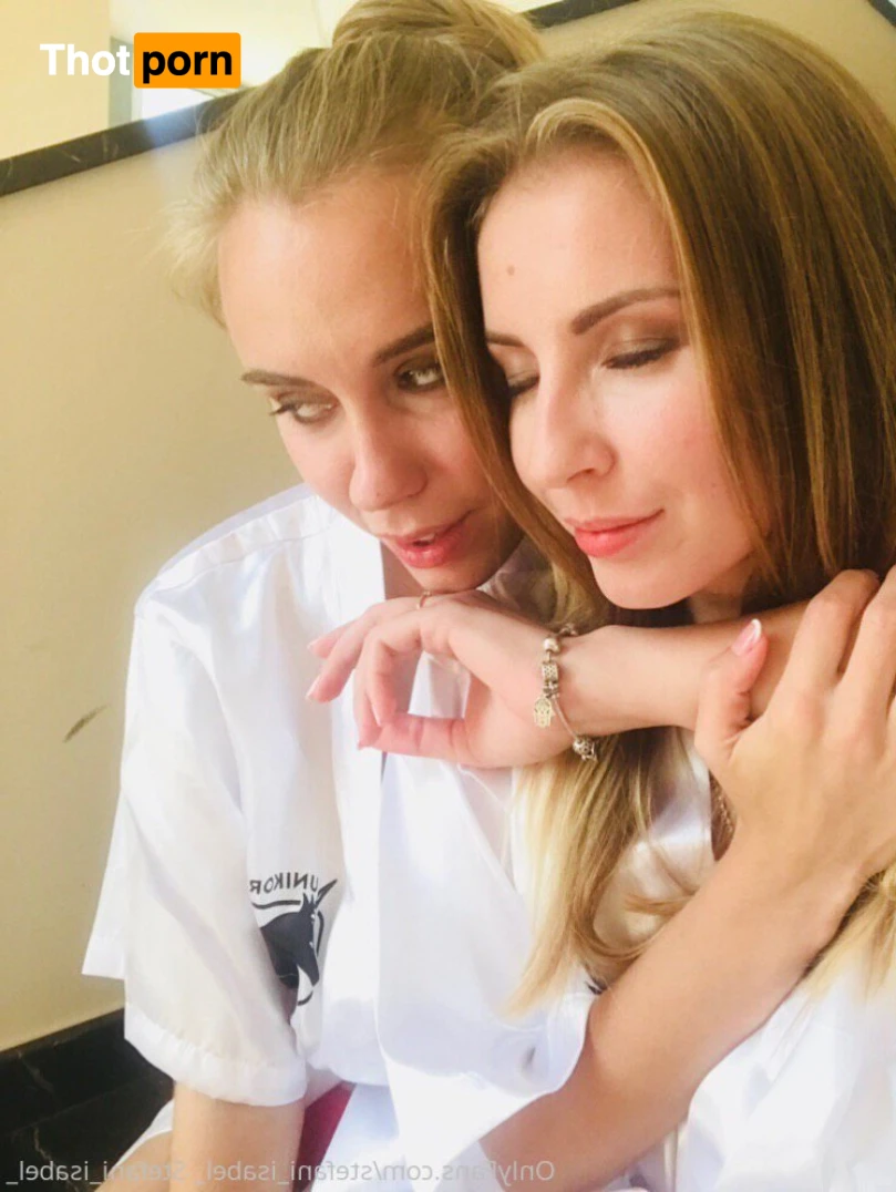 Stefani 🧁 15449222