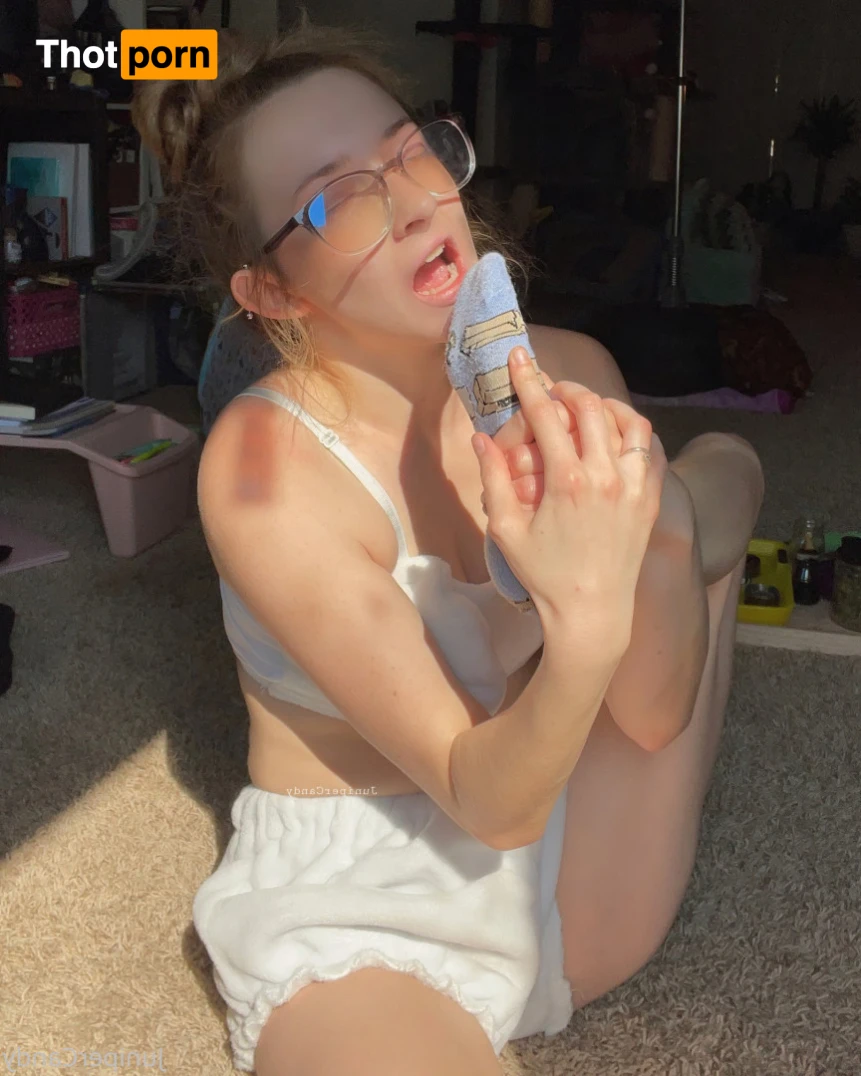 JuniperCandy 15373186