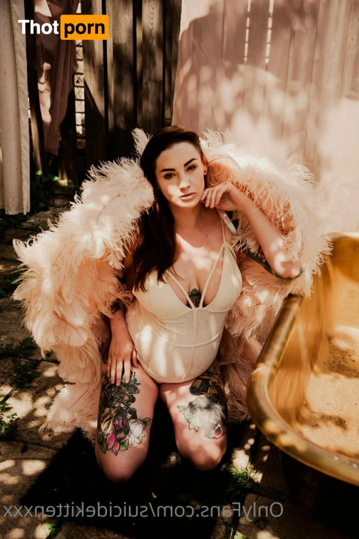 Sex Kitten 💞 4990175