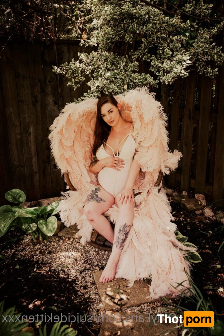 Sex Kitten 💞 4990216