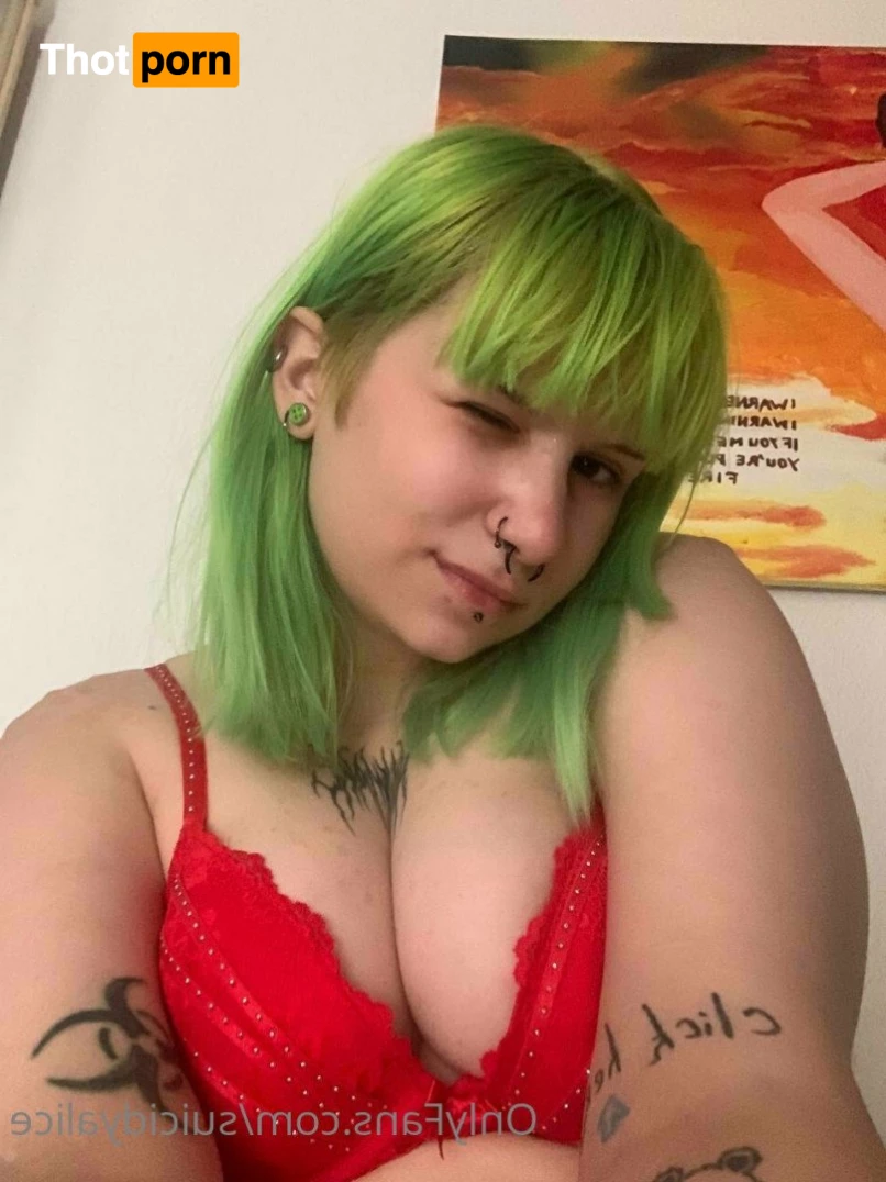 Alice Suicide 4921861