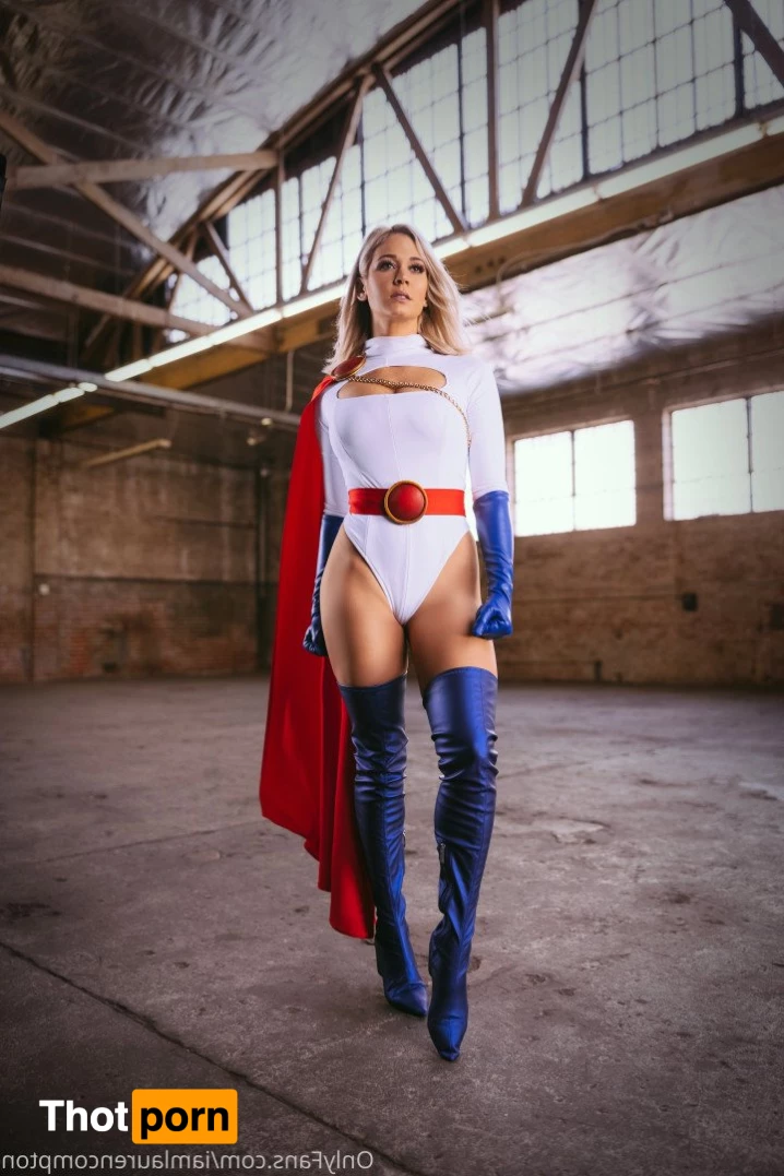 Lauren Compton 4573577