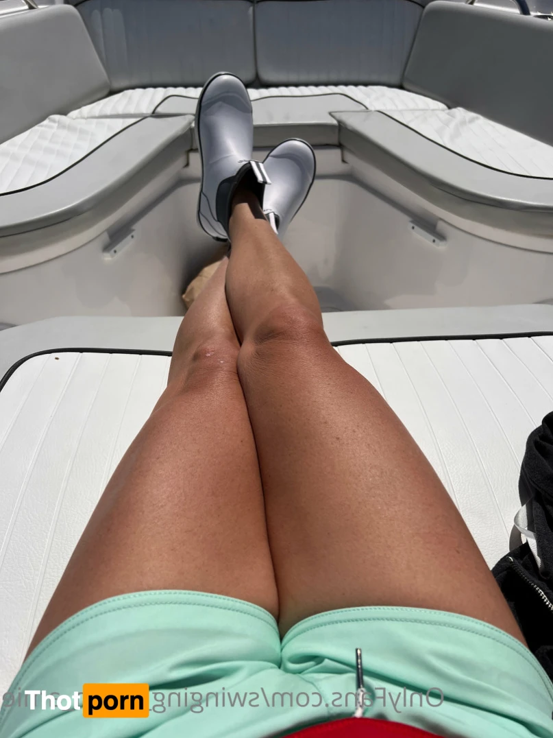 Swinger Step Mom 15315869