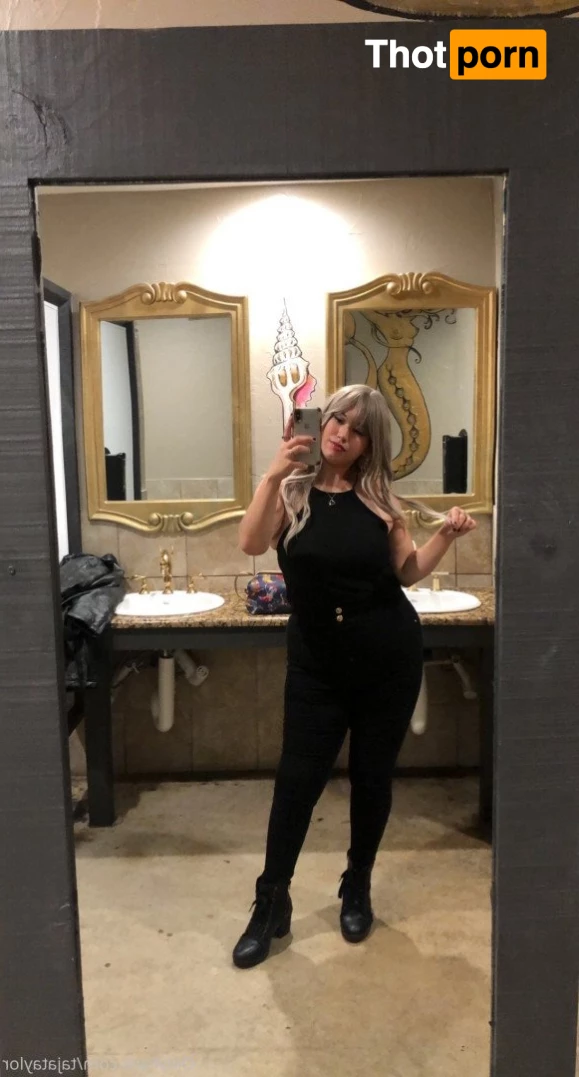 Taja Taylor-Foxx 🦊🦋 4960416